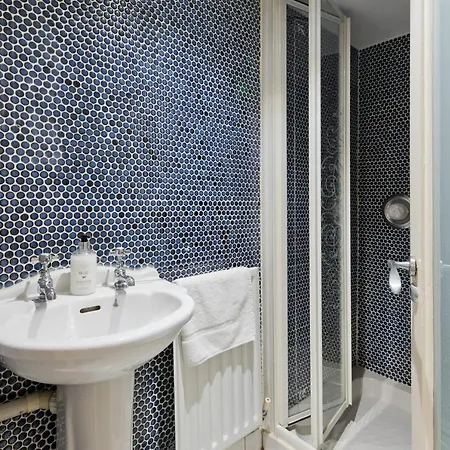 Apartment Period Waterloo 2 Ensuite Double Wat2f1 Dublin