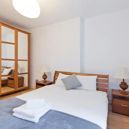 Apartment Period Waterloo 2 Ensuite Double Wat2f1