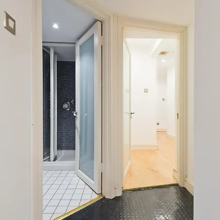 Apartment Period Waterloo 2 Ensuite Double Wat2f1 Dublin